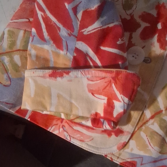 Harve Benard Multicolor Floral Blazer – Size 8 - Picture 3 of 7